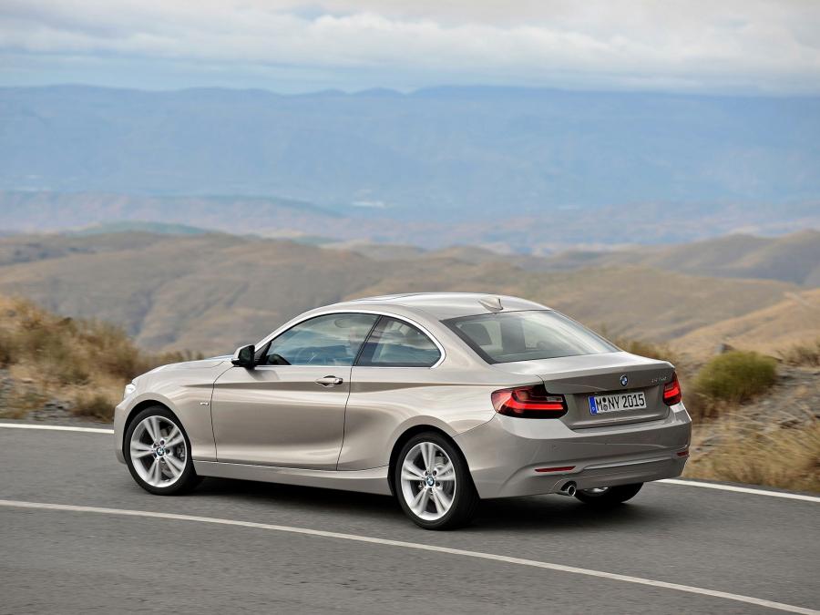  BMW 220d Coupe Modern Line 2014 года  (фото 7 из 8)